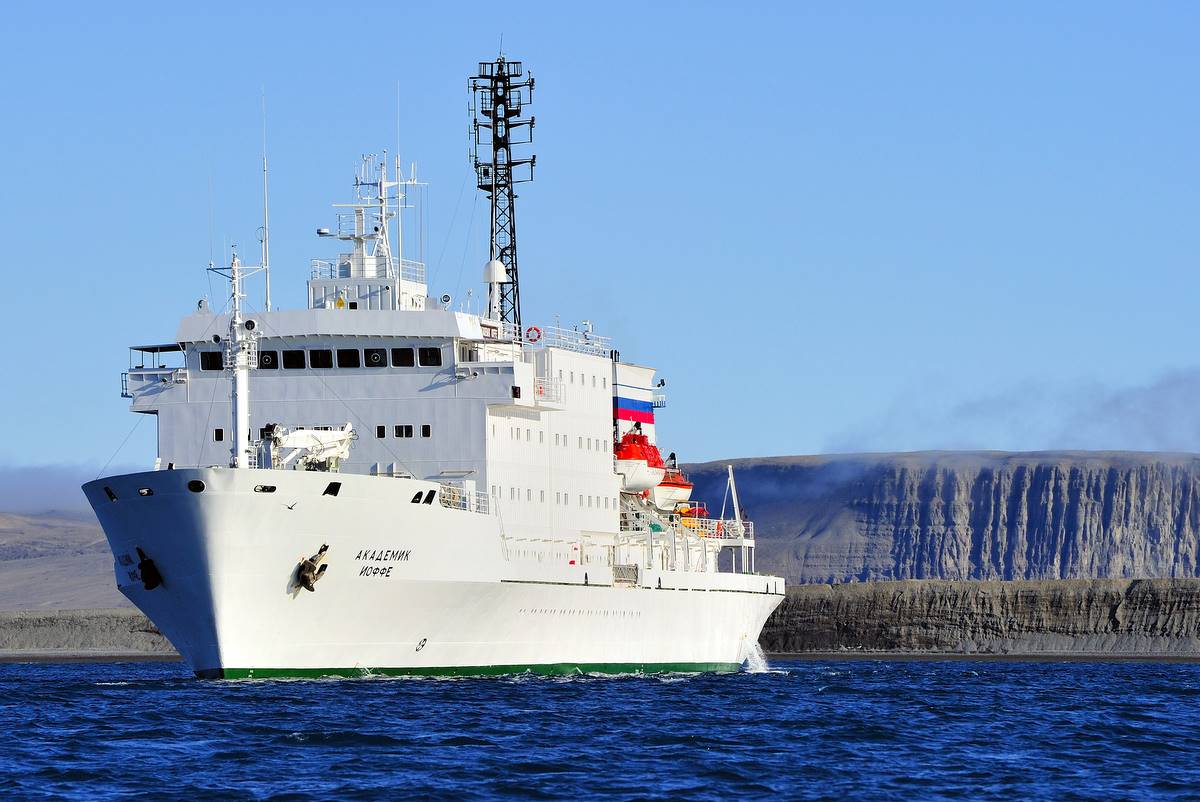 Akademik Ioffé de Tony Beck