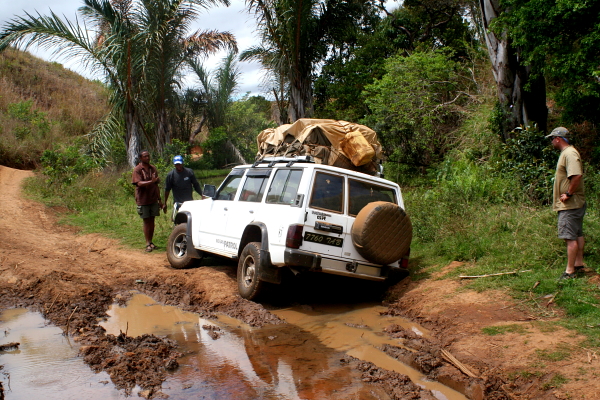 Conditions routières difficiles pour atteindre le lac Bemanevika ! Photo de Felicity Fryer 