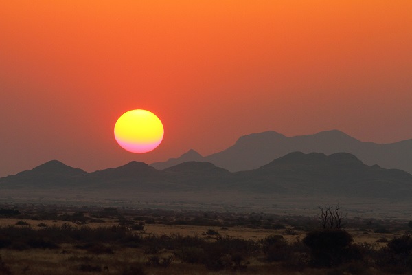 スプリーツシューグテ峠の夕日