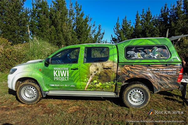 Whakatāne Kiwi Trust-voertuig door Erik Forsyth